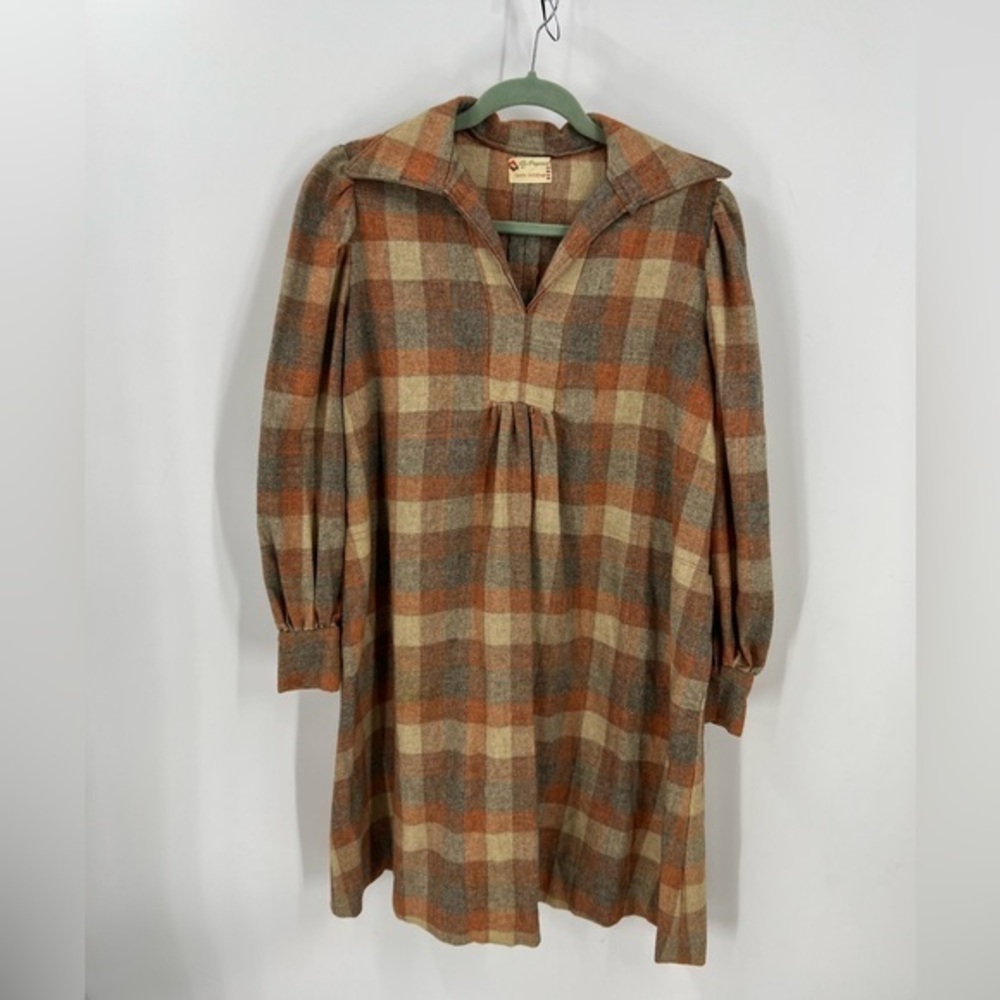 An original by Cynthia McCullough plaid, check unlined wool dress M